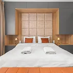 Ada Homes Coresi B8 * Braşov