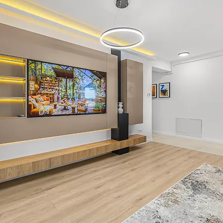 Ada Homes Coresi B8 Apartment *