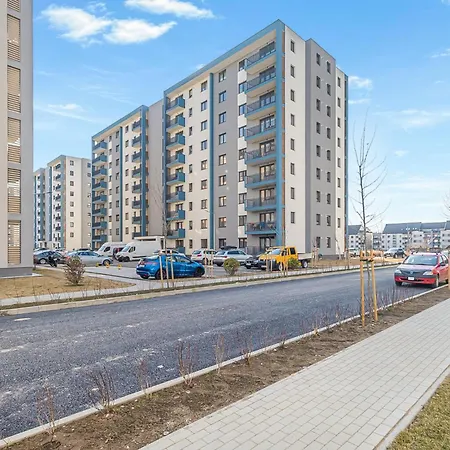 Ada Homes Coresi B8 * ブラショフ