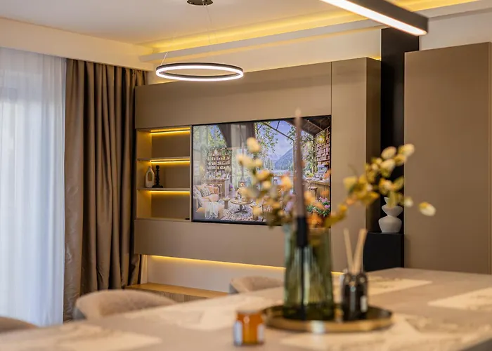 Apartment Ada Homes Coresi B8 *