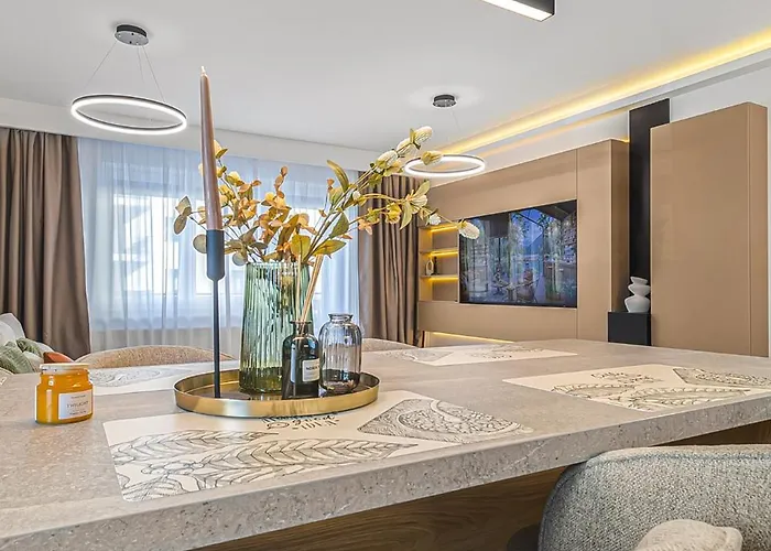 Ada Homes Coresi B8 Apartment