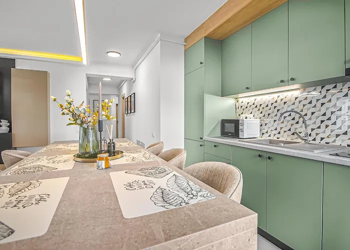 Apartment Ada Homes Coresi B8