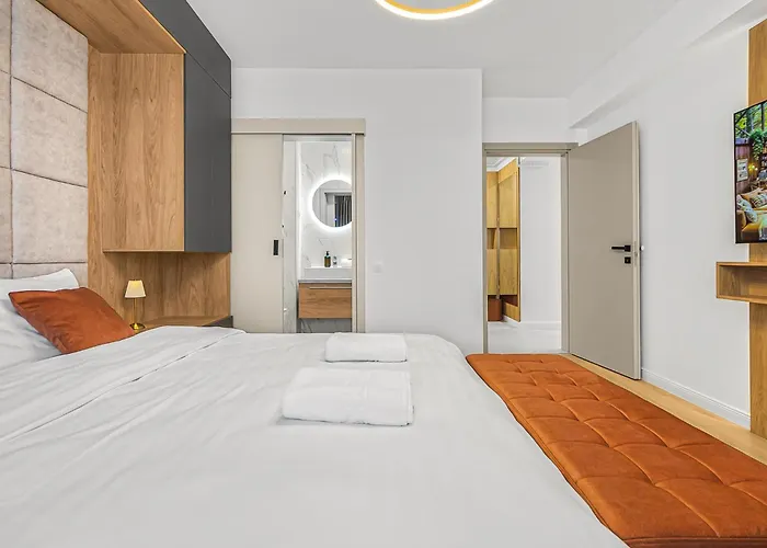 Ada Homes Coresi B8 Apartment *