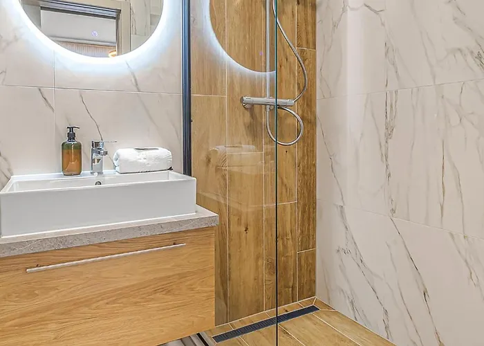 Apartment Ada Homes Coresi B8