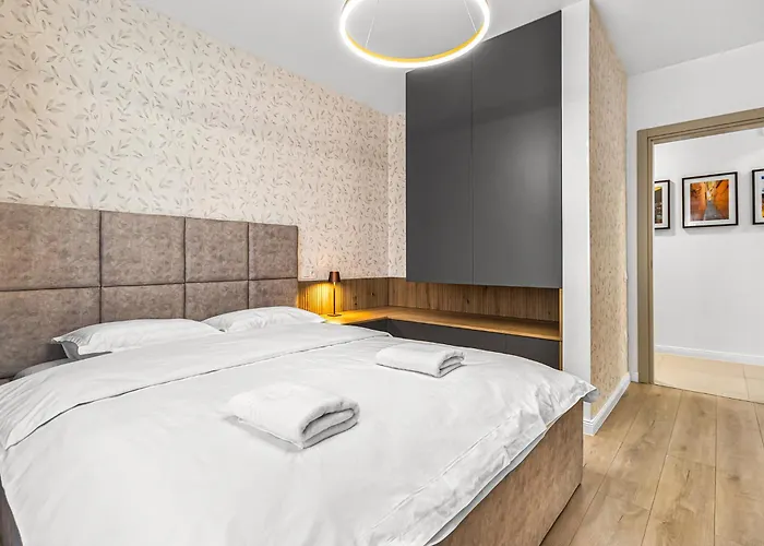 Ada Homes Coresi B8 Apartment *